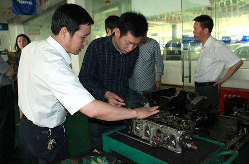 ֣�����򶭾ֳ�һ�н�����ͨʵѵ����