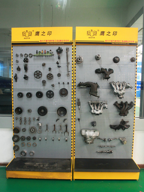 �Ĵ���ͨ�����Ľ�ѧʵѵ����̨��