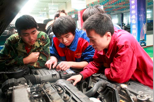 掌握汽修技能 让求职不拼爹