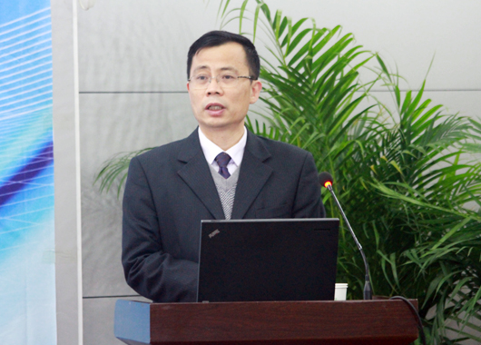 集团烹饪、电脑事业部束开俊副部长讲课