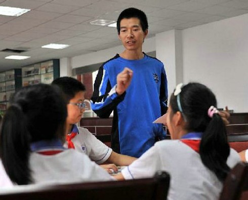 ���󱣰���Բ&ldquo;��ʦ��&rdquo;����־����