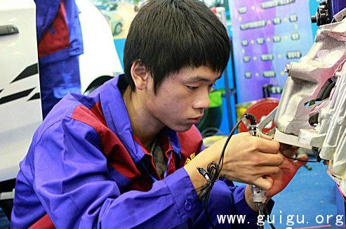 ��ͨ������׼�г�����ѧ��&ldquo;������·&rdquo;��ҵ����