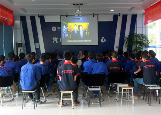 四川万通毕业生供需见面会