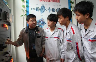 成都万通汽修教育