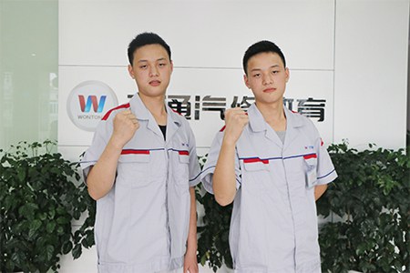 六兄弟“组团”来万通学汽修