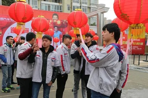 成都万通汽车教育