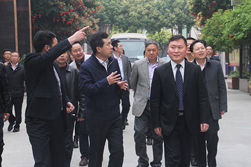 成都万通汽车教育
