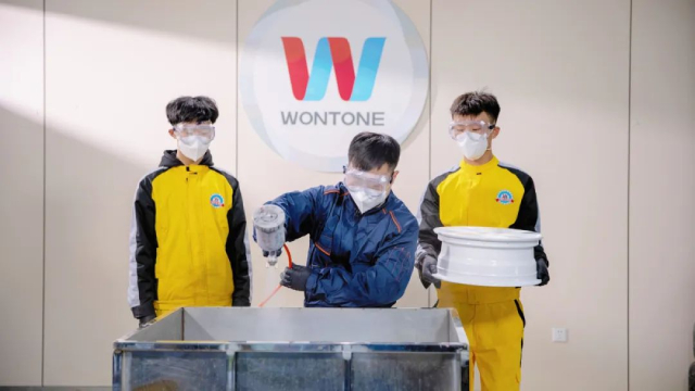 国庆万通行成年人想转行创业?汽车美容必看! 国庆万通行成年人想转行创业?汽车美容必看!